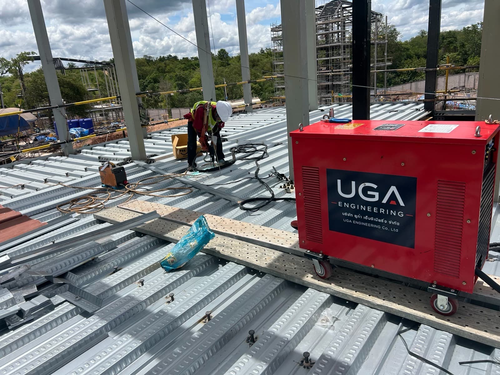 เครื่องเชื่อมสตัด UGA งานเชื่อม Shear Stud มาตรฐาน AWS D1.1 สำหรับยึดหมุดรับแรงเฉือน
